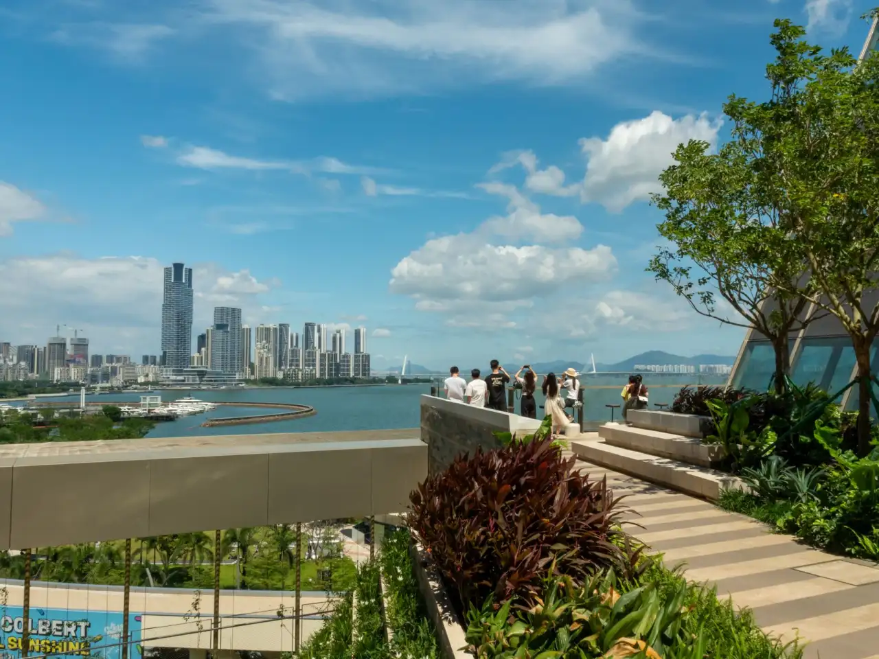 工业吸尘器在粉尘环境中的选型要点与性能对比研究