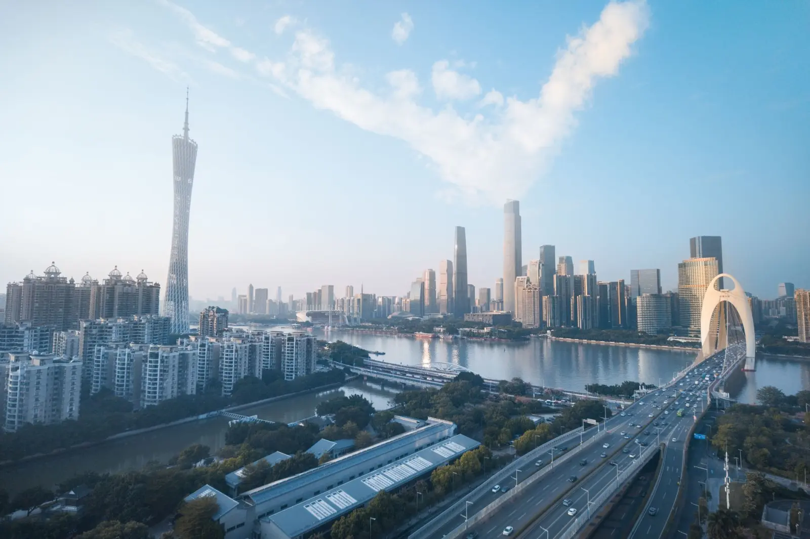 工业吸尘器与洗地机联合作业方案对物业保洁效率的影响分析