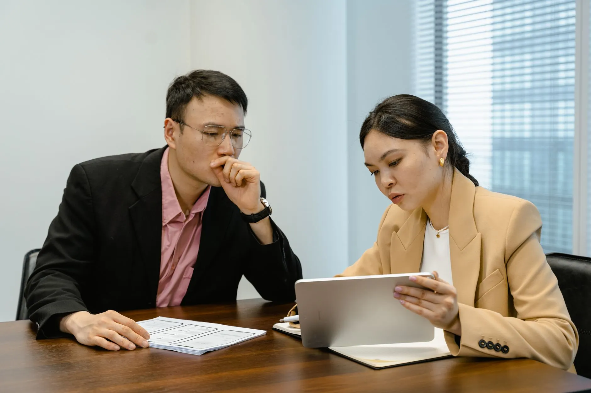 工业吸尘器与洗地机组合方案在工厂清洁中的效能分析