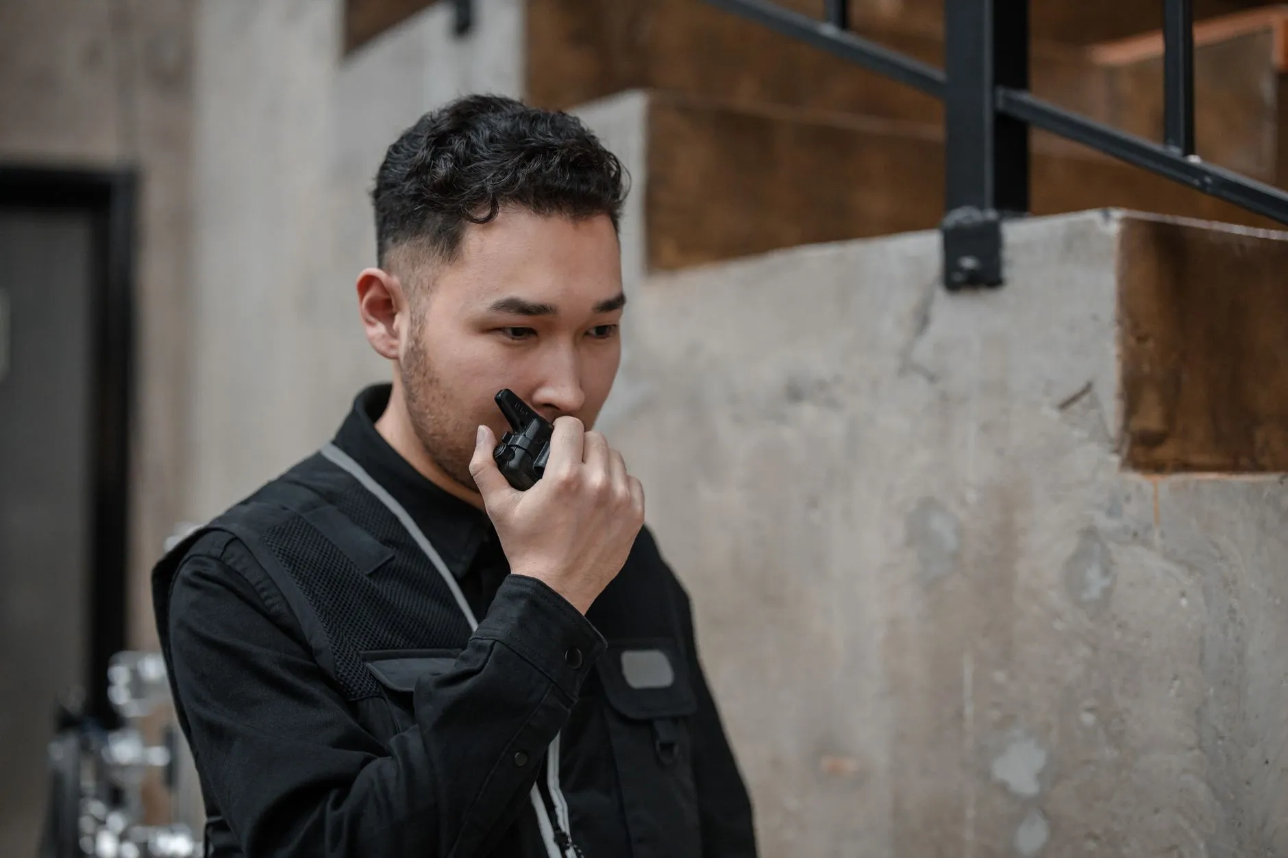 工业吸尘器与洗地机组合方案在工厂地面清洁中的应用