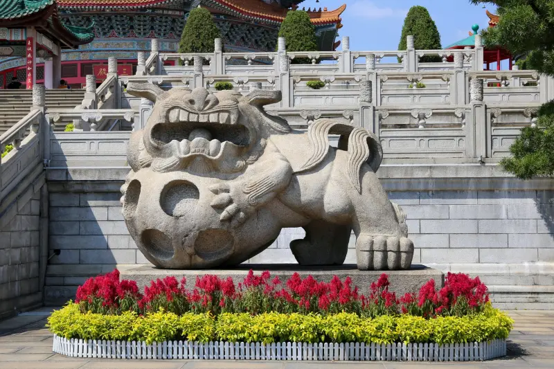 2025年工业清洁设备行业技术趋势及扫地机智能化发展路径